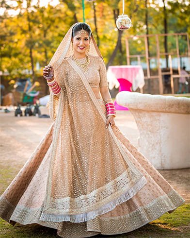 supreme-stylish-golden-bridal-lehenga-choli-design-suit