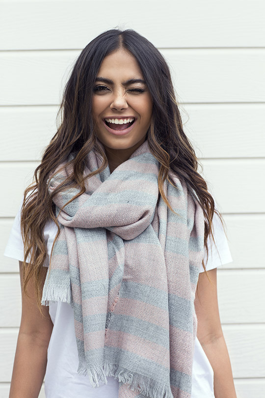 pret-sweaters-and-scarves-images
