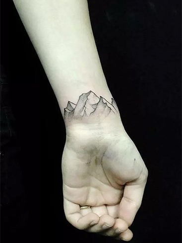 mountain-wrist-tattoos