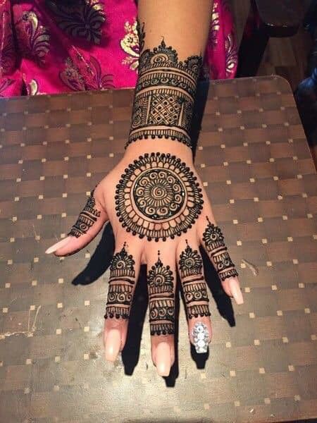 simple-mehndi-designs-for-hands-easy