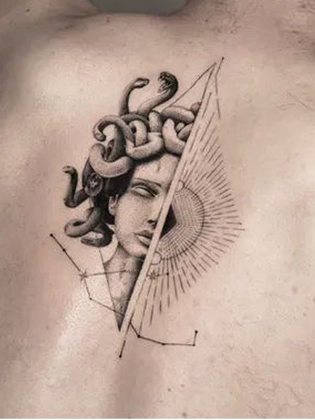 medusa-back-tattoo-design